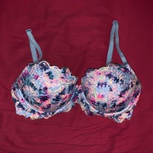 VS Pink push up bra